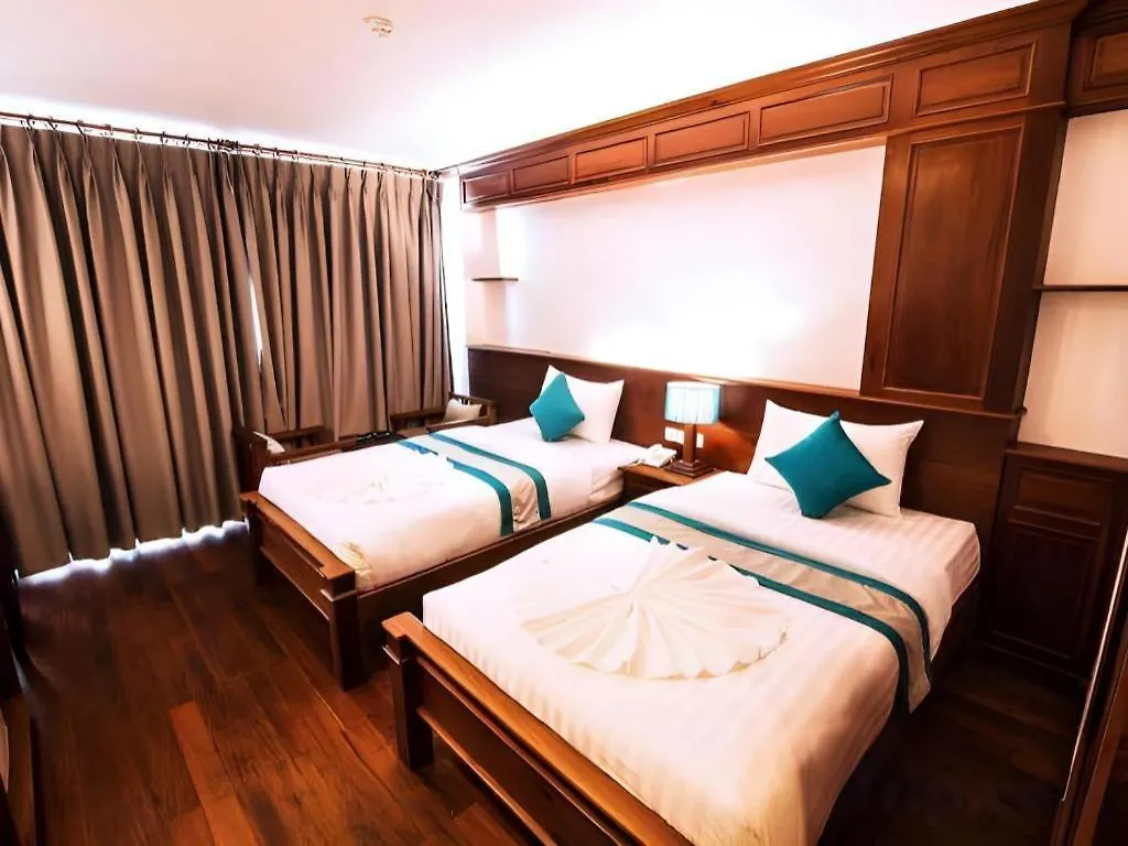 The Palm Hotel Sihanoukville 4*,