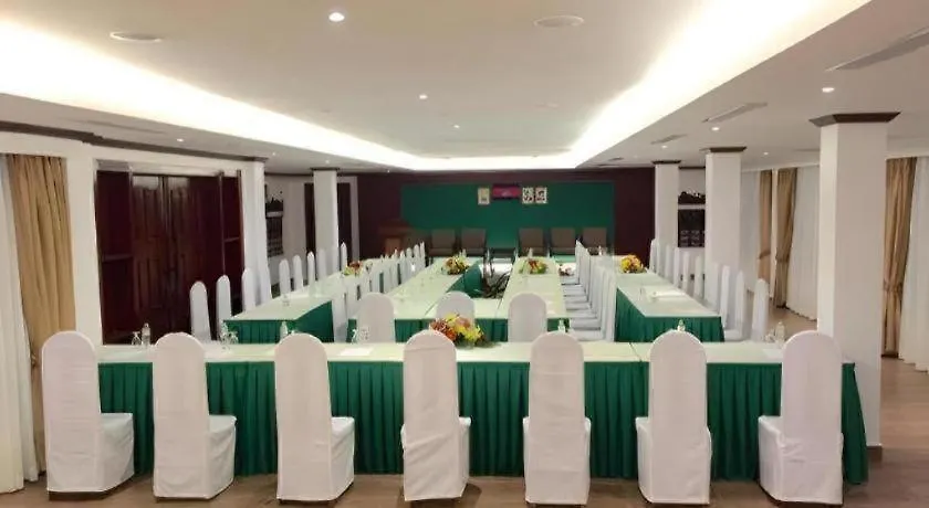 The Palm Hotel Sihanoukville Üdülőközpont