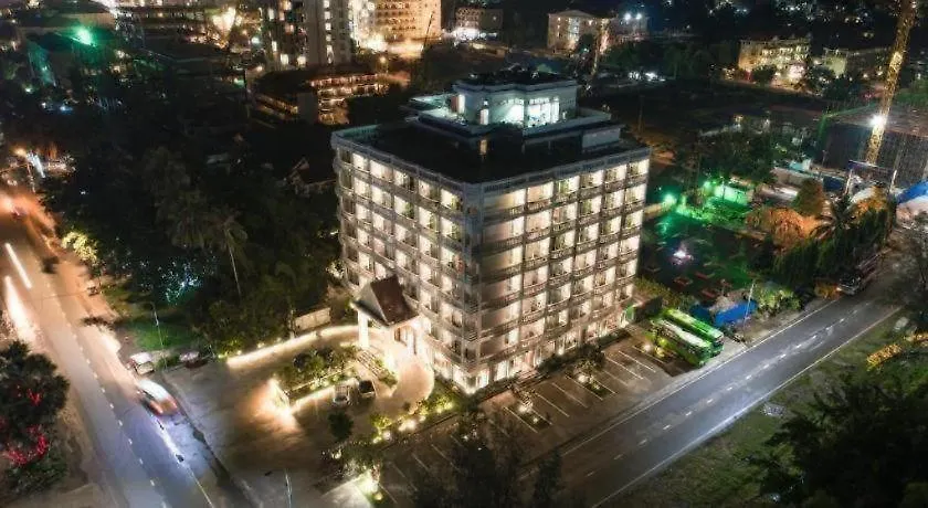 The Palm Hotel Sihanoukville 4*,
