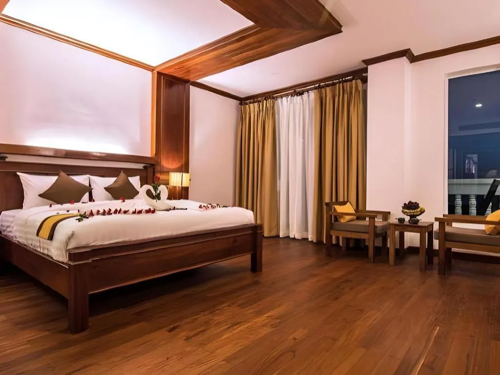 The Palm Hotel Sihanoukville 4*,